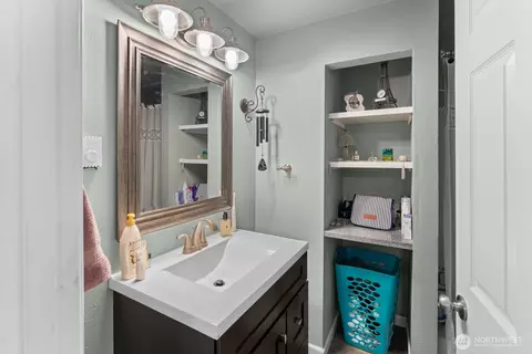 Bath - 237 169th St S, Spanaway, WA 98387 photo 1 of 4