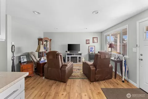 Living - 237 169th St S, Spanaway, WA 98387 photo 2 of 3