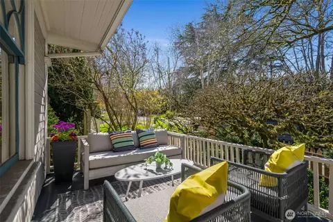 Exterior - 1204 17th Ave E, Seattle, WA 98112 photo 4 of 10
