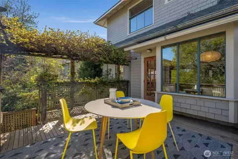 Exterior - 1204 17th Ave E, Seattle, WA 98112 photo 5 of 10