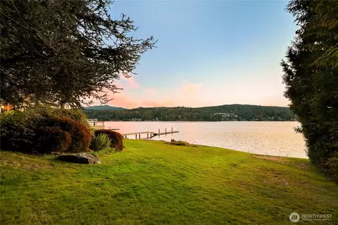 2138 Dellesta Dr, Bellingham, WA 98226
