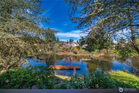 View/Area - 11028 E Riverside Dr, Bothell, WA 98011 photo 3 of 5