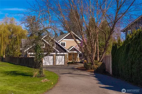 Exterior - 11028 E Riverside Dr, Bothell, WA 98011 photo 2 of 4