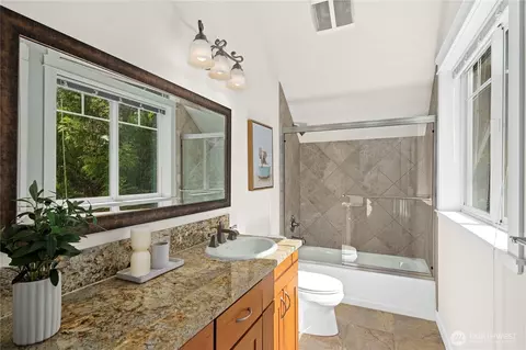 Bath - 11028 E Riverside Dr, Bothell, WA 98011 photo 3 of 6