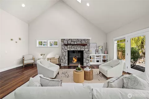 Living - 11028 E Riverside Dr, Bothell, WA 98011 photo 1 of 4