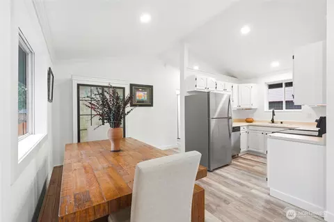 Dining - 5302 Wetmore Ave, Everett, WA 98203 photo 2 of 3