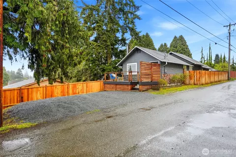 Exterior - 5302 Wetmore Ave, Everett, WA 98203 photo 1 of 4