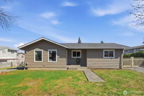 12210 1st Ave SW, Burien, WA 98146