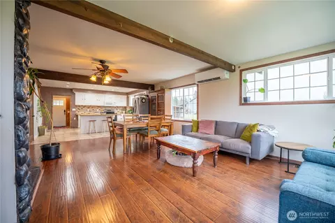 Living - 3363 Wa 508, Onalaska, WA 98570 photo 1 of 1