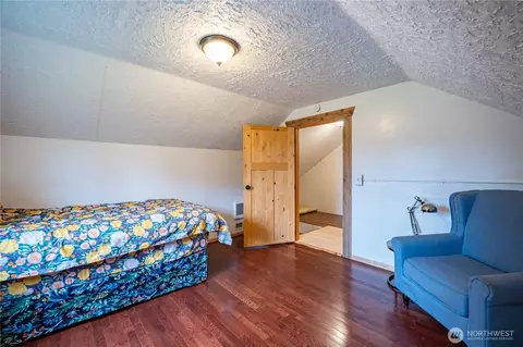 Bedroom - 3363 Wa 508, Onalaska, WA 98570 photo 3 of 3