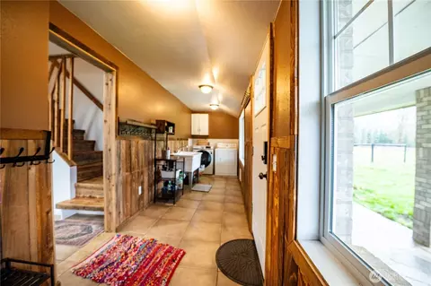 Entry Way - 3363 Wa 508, Onalaska, WA 98570 photo 1 of 1