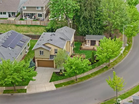 8896 Silverspot Dr SE, Tumwater, WA 98501