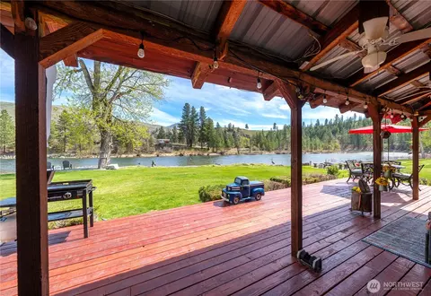 6 Kelli Ln, Carlton, WA 98814