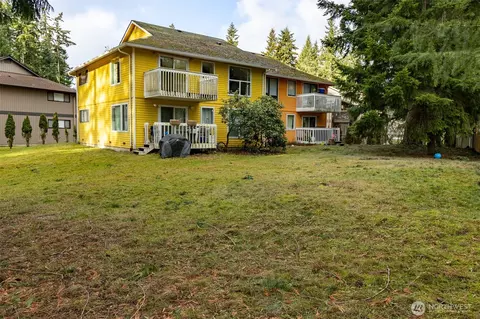 14025 61st Pl W, Edmonds, WA 98026