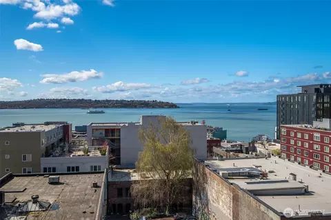 2414 1st Ave #413, Seattle, WA 98121