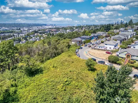 2001 S Raymond St, Seattle, WA 98108