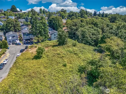 2005 S Raymond St, Seattle, WA 98108