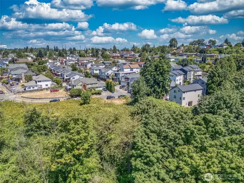 20 S Nn S Raymond St, Seattle, WA 98108