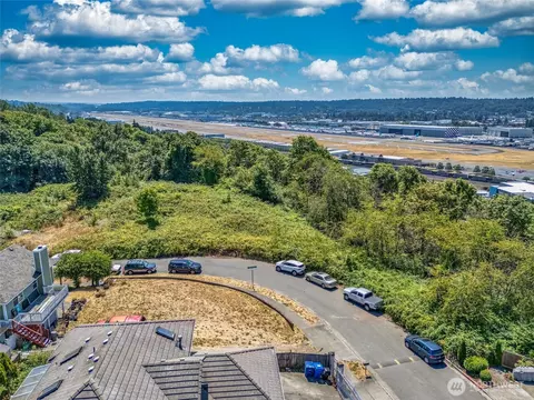 2021 S Raymond St, Seattle, WA 98108