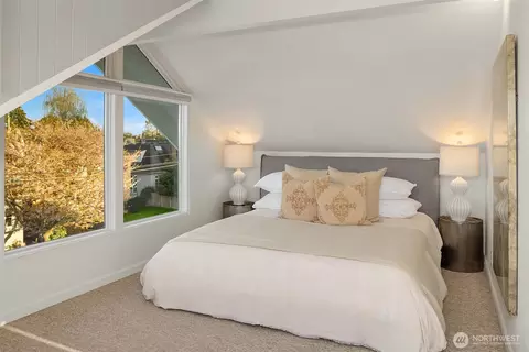 Bedroom - 1939 14th Ave E, Seattle, WA 98112 photo 6 of 7