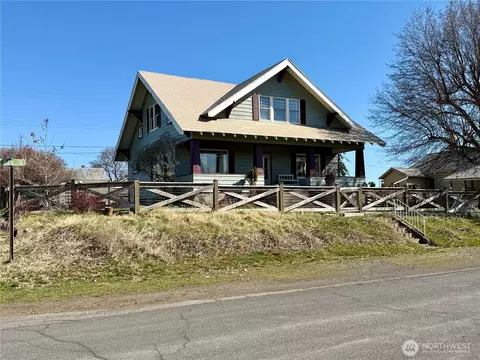 215 NW Cole Ave, Wilbur, WA 99185