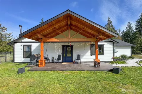 10 Gretas Pl, Sequim, WA 98382