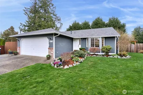 3817 Moody Ct, Mount Vernon, WA 98273