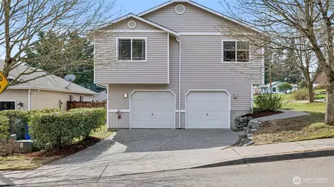 Exterior - 132 76th Pl SW, Everett, WA 98203 photo 2 of 7