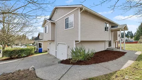 Exterior - 132 76th Pl SW, Everett, WA 98203 photo 6 of 7