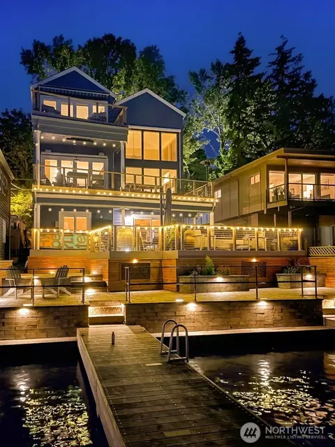 6007 Hazelwood Ln SE, Bellevue, WA 98006