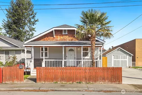 925 Mclean Rd, Mount Vernon, WA 98273