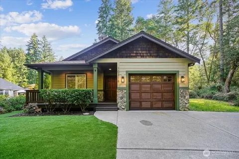 10315 Riviera Dr, Anderson Island, WA 98303