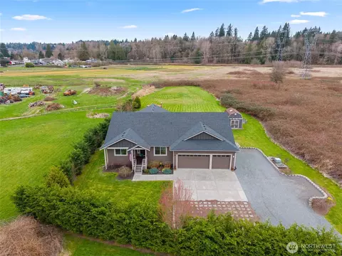 1402 S Machias Rd, Snohomish, WA 98290