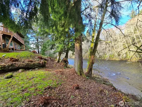 1405 Merchants Rd, Forks, WA 98331