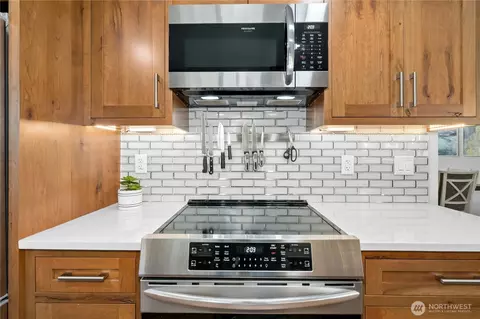 Kitchen - 24022 4th Pl W, Bothell, WA 98021 photo 1 of 6
