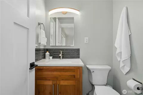 Bath - 24022 4th Pl W, Bothell, WA 98021 photo 4 of 5