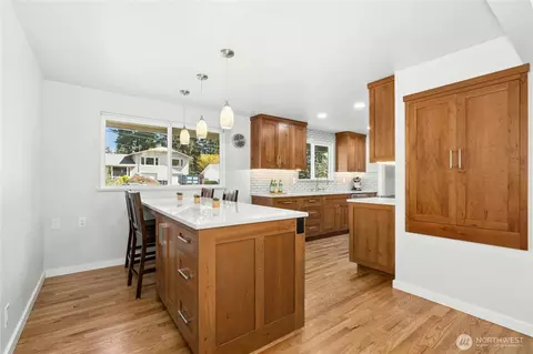Kitchen - 24022 4th Pl W, Bothell, WA 98021 photo 5 of 6