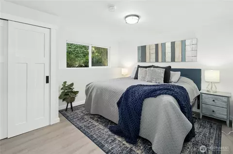 Bedroom - 24022 4th Pl W, Bothell, WA 98021 photo 4 of 4