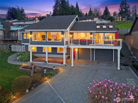 40 Vista Del Mar St, Camano Island, WA 98282