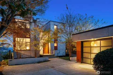 1527 E Howe St, Seattle, WA 98112