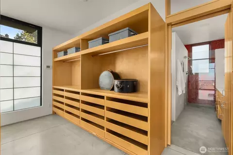 Other - 1527 E Howe St, Seattle, WA 98112 photo 3 of 7