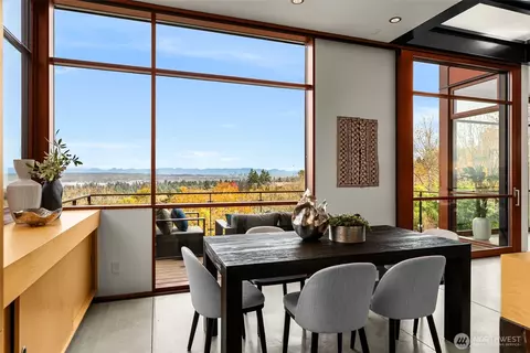 Dining - 1527 E Howe St, Seattle, WA 98112 photo 3 of 3