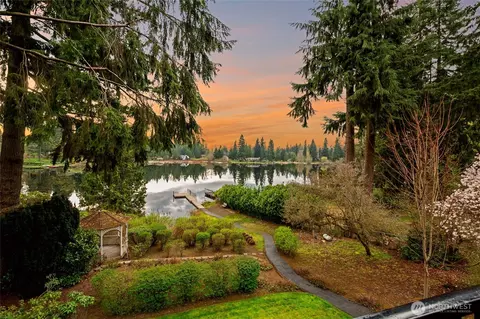 23330 Echo Lake Rd, Snohomish, WA 98296