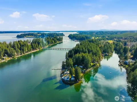 View/Area - 270 E Grapeview Point Rd, Allyn, WA 98524 photo 6 of 6