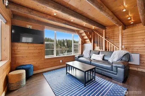 Living - 270 E Grapeview Point Rd, Allyn, WA 98524 photo 2 of 3