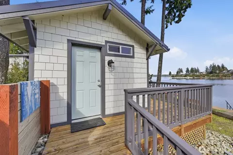 Exterior - 270 E Grapeview Point Rd, Allyn, WA 98524 photo 5 of 9