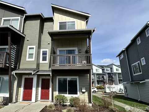 17541 110th Ave E #A, Puyallup, WA 98374
