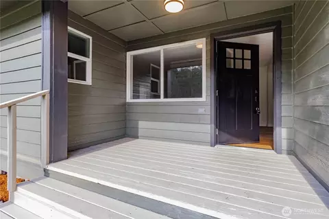 11 E Mox Chehalis Rd, Mccleary, WA 98557