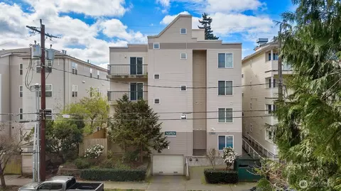 2117 N 107th St #402, Seattle, WA 98133