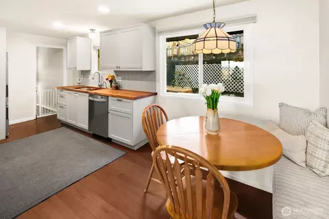 Kitchen - 5320 S 4th Ave, Everett, WA 98203 photo 1 of 3